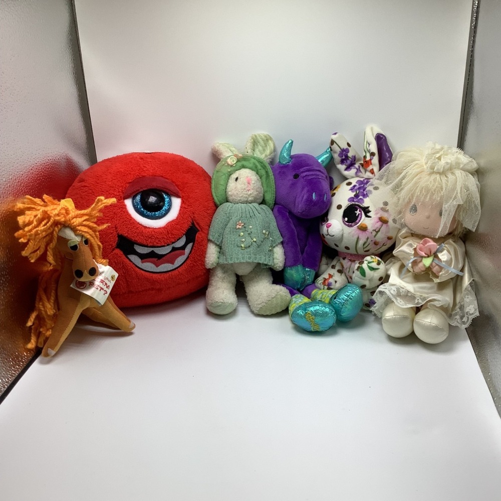 Assorted‎ Plush Lot of 7 Scentsy Plushes Precious Moments JoJo Dream Pets Elf +